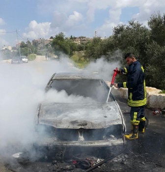 الدفاع المدني يخمد حريق مركبة في بلدة السيلة الحارثية غرب جنين