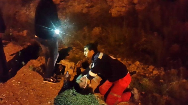 بالصور..إصابة 8 مواطنين بينهم 4 بحال الخطر في حادث سير شرق قلقيلية