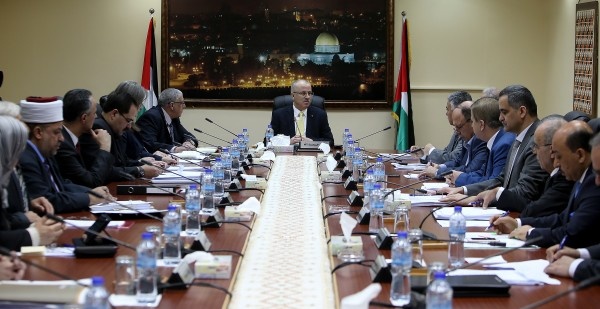 إنترنت مقنّن للمؤسسات العامة.. ومواقع التواصل لساعتين