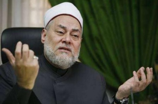 مفتي مصر الأسبق: زوجك يصدر أصوات خلال الأكل ولا يغسل أسنانه … طلقيه!