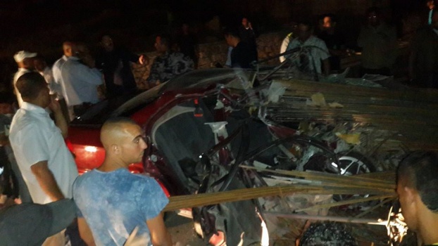 بالصور..مصرع شاب وإصابة آخر بحادث سير مروع في الخليل