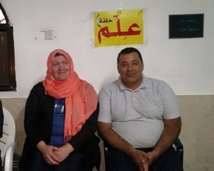 فيديو:  يهودية تشهر اسلامها بمسجد في الداخل المحتل وتتزوج من شاب