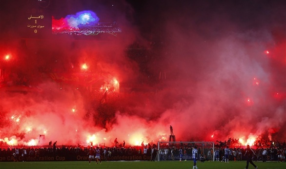 مصر : 29 مصابا فى اشتباكات جماهير الأهلي ببرج العرب