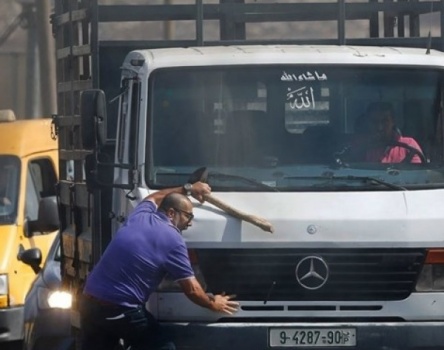 اتهام سائق فلسطيني دهس مستوطنا بالقتل العمد