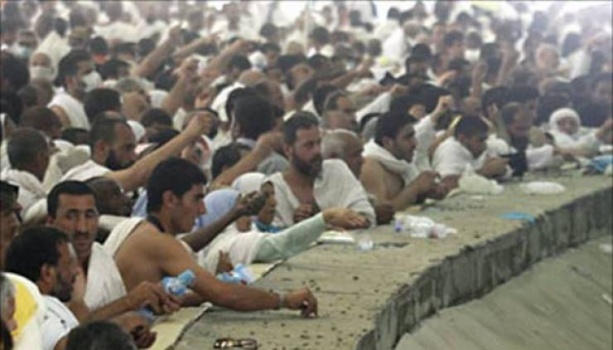 فيديو| اين تذهب حصى الجمرات عندما يرميها الحجاج ؟؟