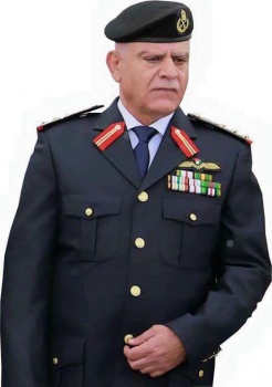 العميد نصار مسيرا للدفاع المدني الفلسطيني