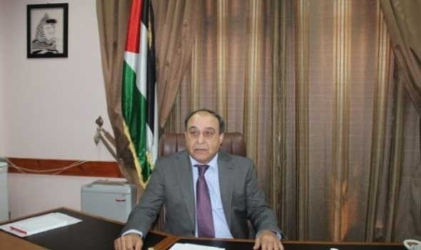 محافظ جنين يستمع إلى مطالب العاملين في مكب "زهرة الفنجان"