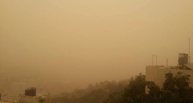 الطقس: أجواء حارة ومغبرة والحرارة أعلى من معدلها بحدود 9 درجات