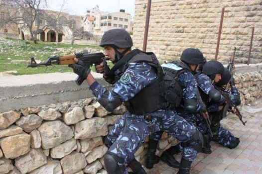 الشرطة تخلص شخصين من بيت لحم اختطفا في شجار بالخليل