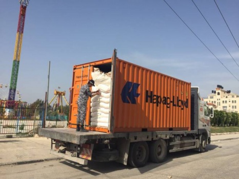 ضبط اطنان من طحين المستوطنات في طولكرم