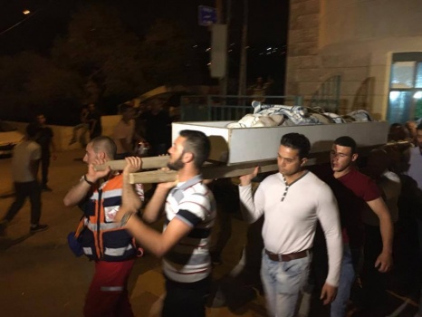بالصور..تشييع جثماني شهيدين في القدس بشروط