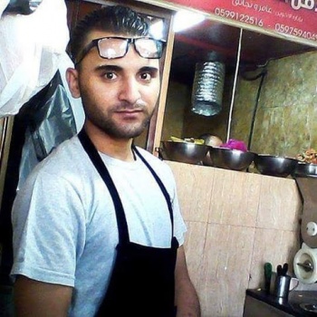 وفاة عامل إثر سقوط رافعة شوكية عليه