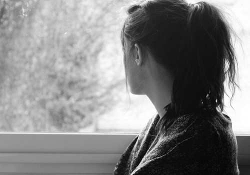 طالبة جامعية تروي ما تعرضت له من ابتزاز من شاب عرفته لمدة3 سنوات