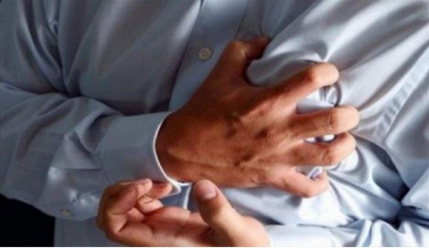 بعد أشهر من آلام في الصدر.. لن تصدقوا ماذا وجدوا في قلبه !