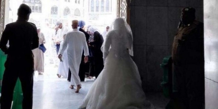 فيديو : اليك قصة " عروس الحرم المكي " التي اثارت الضجة في مواقع التواصل الاجتماعي