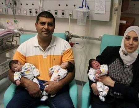 ولادة نادرة : فلسطينية تنجب 3 طفلات طبق الاصل