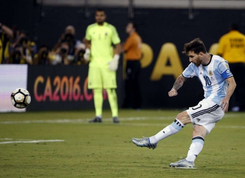 ميسي يعتزل دوليا وتشيلي تتوج بكوبا أميركا