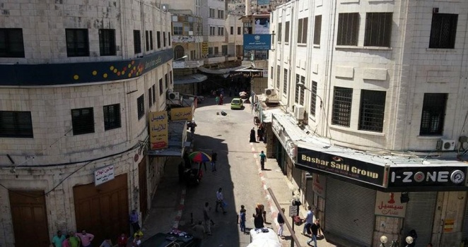 إضراب شامل في نابلس حدادا على ضحايا الشجار