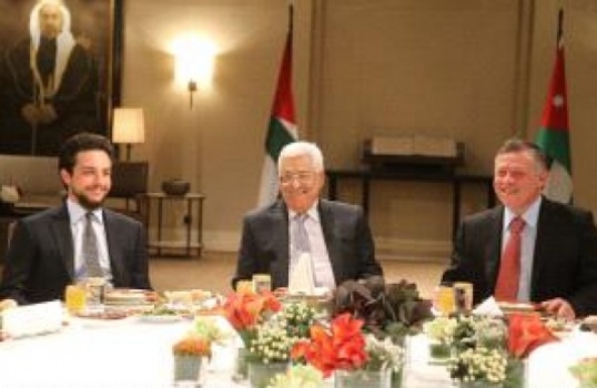 الرئيس يلتقي ملك الأردن على مأدبة افطار