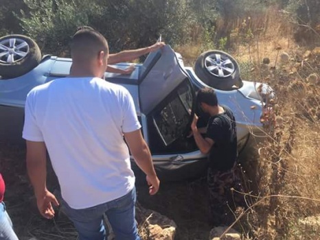 مصرع مواطن من قلقيلية واصابة 7 اخرين بحادث سير مروع