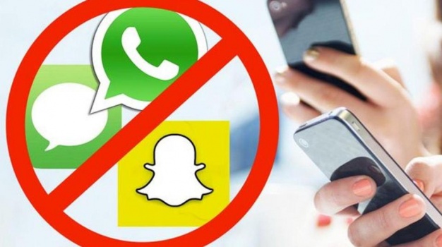 أبل تجهز خطة "للقضاء" على واتساب وسناب شات!