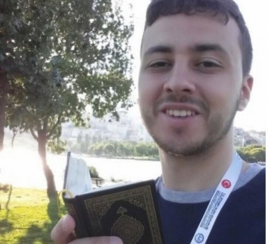فلسطيني يحصد المركز الرابع في مسابقة حفظ القرآن وترتيله