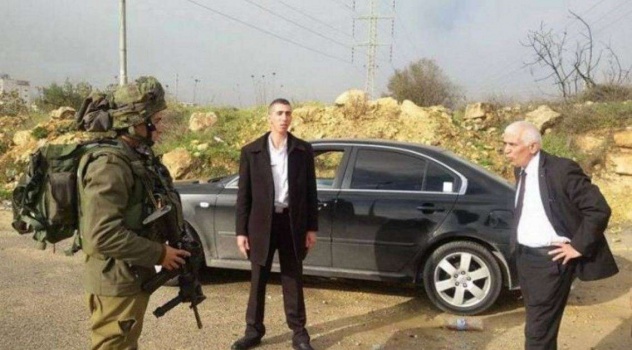 الاحتلال يعلن سحب "امتيازات" محافظ الخليل والمحافظ يرد