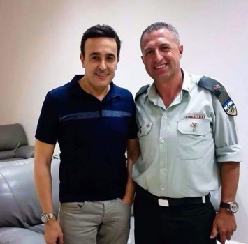 توضيح حول صورة الفنان صابر الرباعي مع ضابط في جيش الأحتلال!!