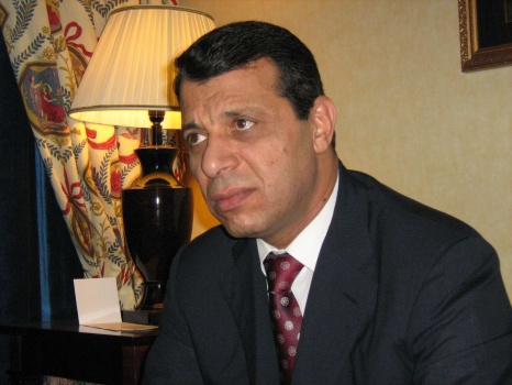 مصادر: أنباء عن اتفاق بعودة المفصولين لـ"فتح" ودحلان في رام الله قبل نهاية العام