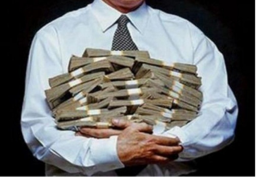 القبض على موظف بنك قام باختلاس 60 الف شيكل من أحد العملاء