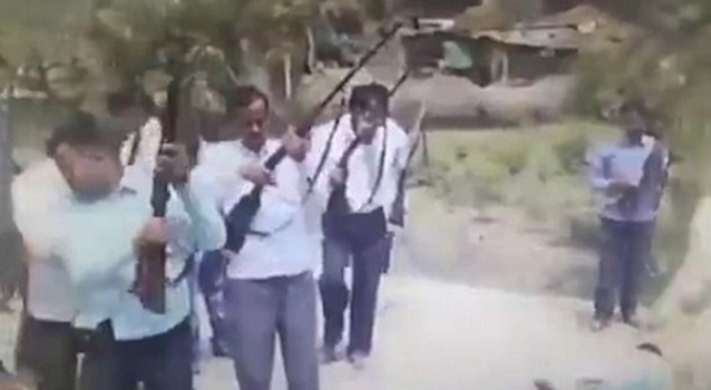 مصرع عريس أصاب نفسه بطلق ناري خلال حفل خطوبته !
