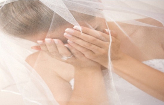 مشاجرة بين عروسين بسبب ما كتبه العريس على مركبته يوم حفل الزفاف