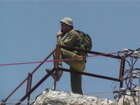 الاحتلال يحول منزلا جنوب جنين لنقطة مراقبة