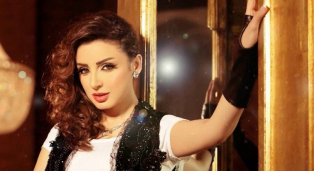 أنغام في “بين البنين”فنانة لا تحبّ الإطلالات المتوقعة.