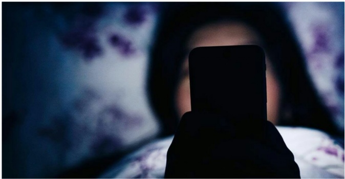 رئيس FBI: غطوا كاميرات اجهزتكم بشريط لاصق