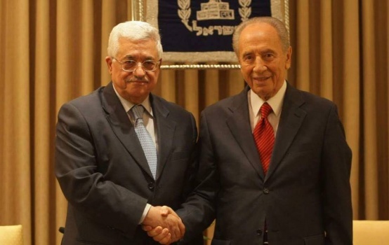 الرئيس الفلسطيني يعزي بوفاة بيريس