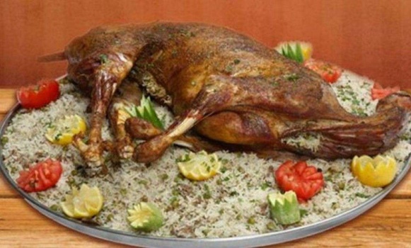 قدم لأهلها الذبائح المشوية بدون "رأس" فطلبت الطلاق !