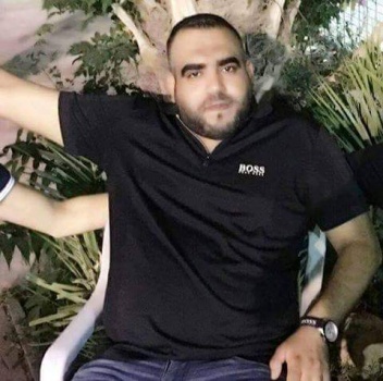 مقتل شاب وإصابة شقيقه بعد اطلاق النار عليهما خلال حفل زفاف بأم الفحم