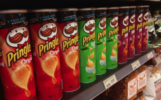 مفاجأة.. Pringles ليست رقائق بطاطس وهكذا تُصنع!