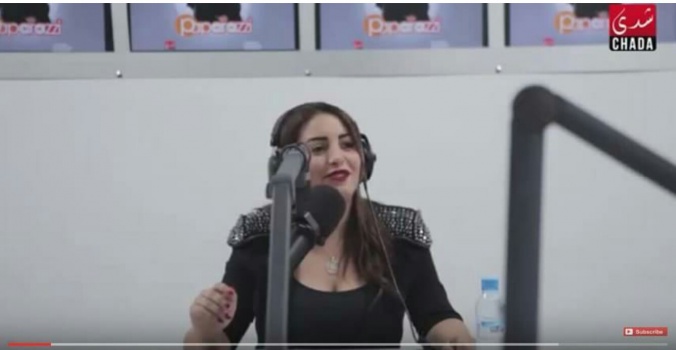نجم لبناني يطلب يد مذيعة للزواج على الهواء.. شاهدوا ردّ فعلها الهستيري