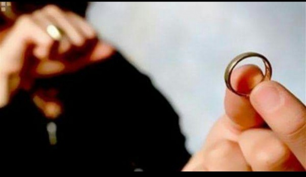 هرباً من لقب "عانس".. تزوجت وطلبت الطلاق بعد اسبوع!