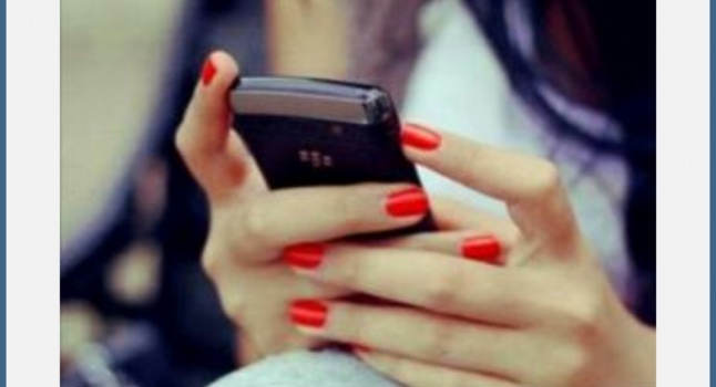 مكالمة هاتفية تسببت بمقتل عشرينية في مأدبا.. وشقيقها القاتل : "قتلتها لأطهر شرف العائلة"