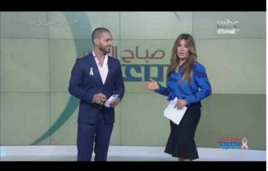 بالفيديو: مذيعة شهيرة تهاجم المخرج... شاهدوا ما حصل!