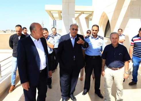 نائب مدير عام الشرطة الفلسطينية يزور الجامعة العربية الامريكية ويطلع على انجازاتها