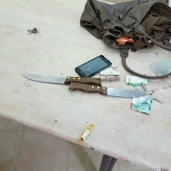 الاحتلال يعتقل فتاة بزعم محاولتها الطعن بالخليل