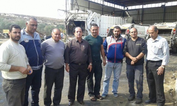 احتجاجاً على عدم صرف رواتبهم...إضراب جزئي للعاملين في مجلس الخدمات المشترك بجنين