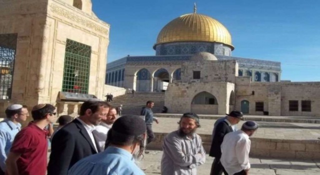 قريباً...السماح لاعضاء الكنيست والوزراء باقتحام الاقصى
