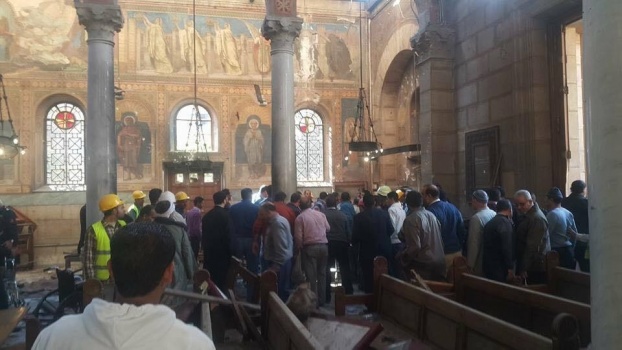 بالصور: عشرات القتلى بانفجار استهدف كاتدرائية الأقباط بالقاهرة - تفاصيل