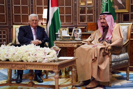 السعودية: الرئيس يجتمع مع خادم الحرمين الشريفين