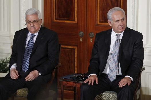 نتنياهو يرفض مبادرة فرنسا بلقاء أبو مازن